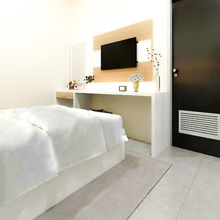 Griya Anggrek Hotell Trenggalek Exteriör bild